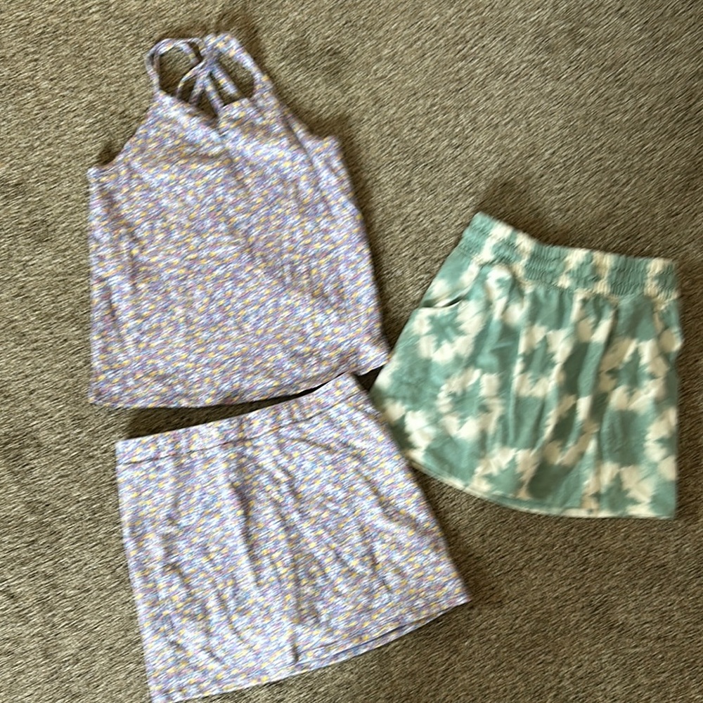Floral skirt outfit and tie dye skirt